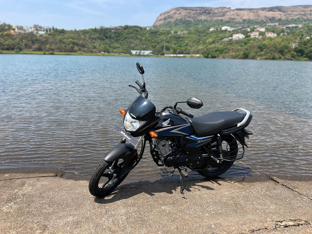 Honda Shine 100 Review: सेगमेंट में सबसे किफायती मोटरसाइकिल चलाने में कितनी दमदार?