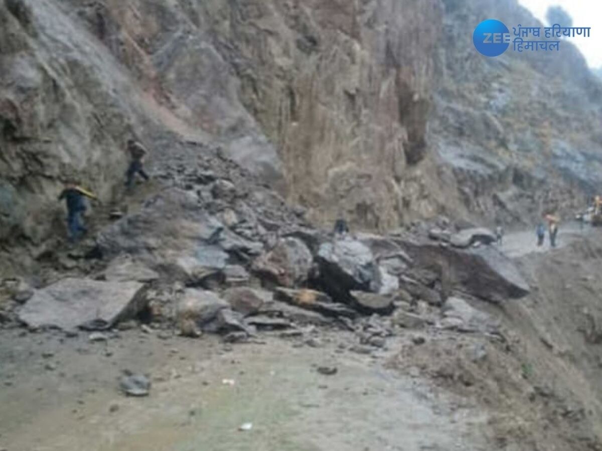 Landslides: ਚੰਡੀਗੜ੍ਹ-ਮਨਾਲੀ ਹਾਈਵੇ 'ਤੇ ਢਿੱਗਾਂ ਡਿੱਗਣ ਕਾਰਨ ਰਸਤਾ ਹੋਇਆ ਬੰਦ