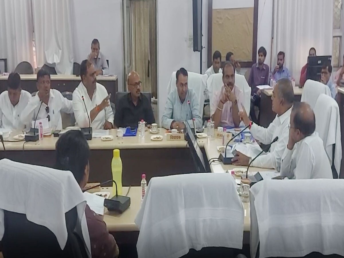 Bhilwara: ‘दिशा’ समिति की बैठक में हंगामा, विधायक मीणा का कलेक्टर और प्रशासन पर आरोप 