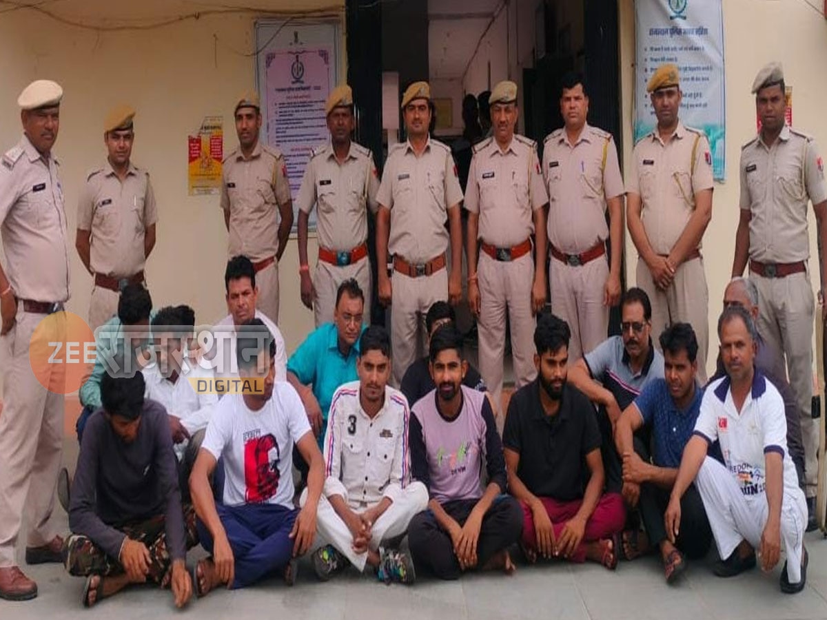 प्रतापगढ़: सरकारी सामग्री के गबन का मामला, 8 सरकारी अध्यापक सहित गुजरात से दो फैक्ट्री संचालक गिरफ्तार