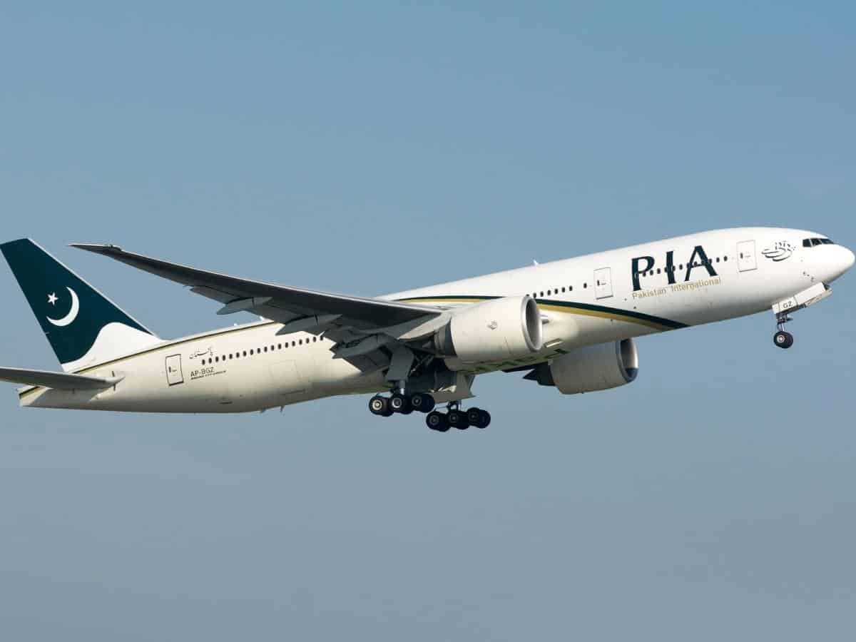 Pakistan airlines plane Fly in Indian airspace for 10 minutes travelled
