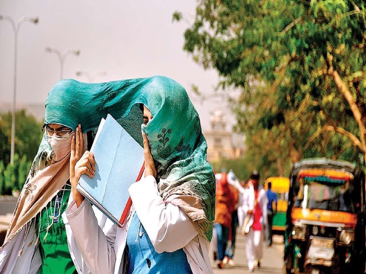 Delhi Weather Update: भीषण गर्मी के लिए तैयार रहें दिल्लीवासी, बारिश के बाद भी तापमान पर नहीं पड़ेगा असर