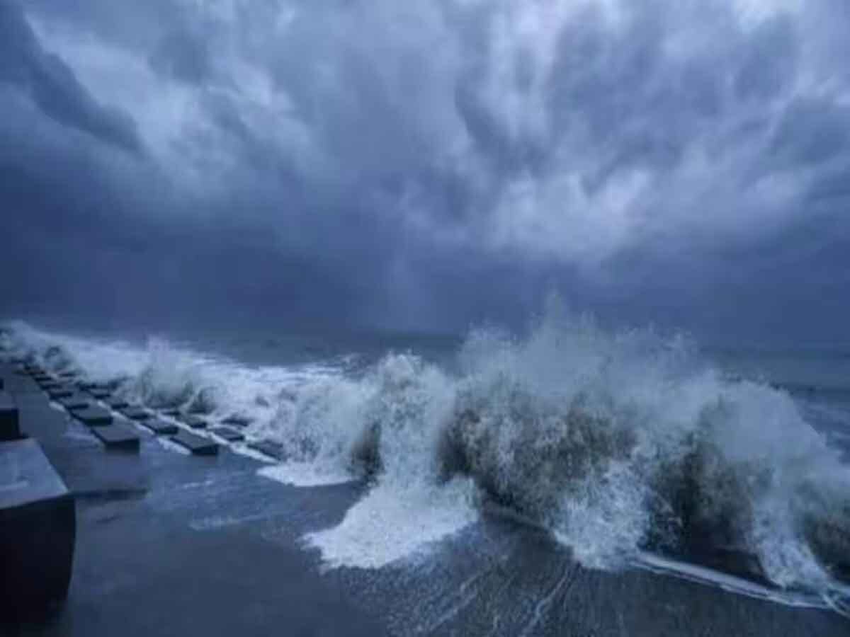 Cyclone Alert:  IMD ने कहा, ‘बंगाल की खाड़ी में कम दबाव का क्षेत्र, चक्रवाती तूफान का ले सकता है रूप’