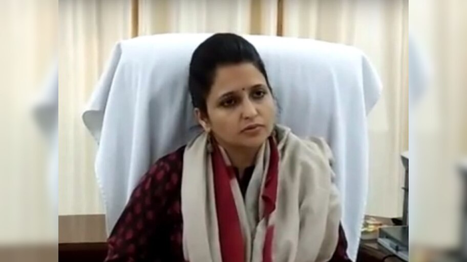 Greater Noida Authority CEO Monika Rani action against Land Mafia FIR ...
