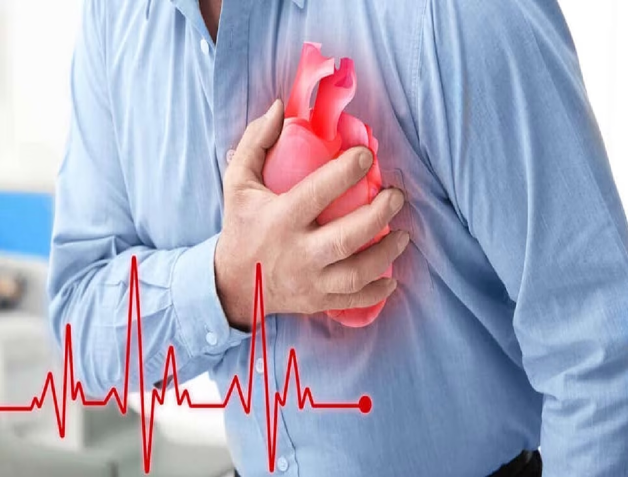 Heart Care In Summer Health Tips These Foods Cause Heart Attack heart-care-in-summer-health-tips-these-foods-cause-heart-attack