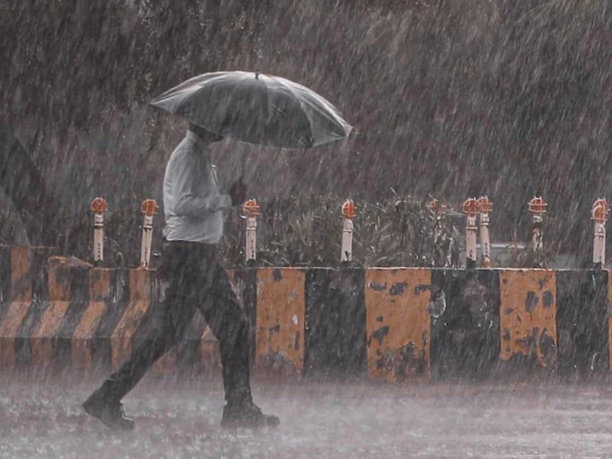 Rain Forecast: अभी फिर मौसम लेगा करवट, दिल्ली में इस दिन होगी हल्की बारिश