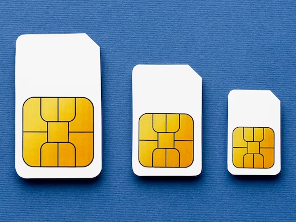 SIM Card: एक किनारे से क्यों कटा होता है SIM कार्ड? अधिकतर लोगों को पता नहीं होगा जवाब, आज जान लें इसका गहरा राज 