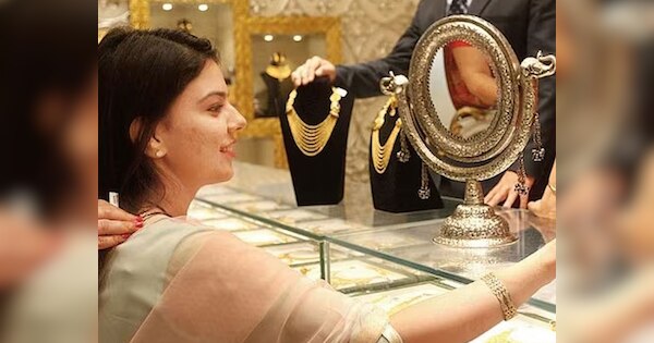 gold-and-silver-price-make-big-dip-on-12h-may-2023-what-is-mcx-gold