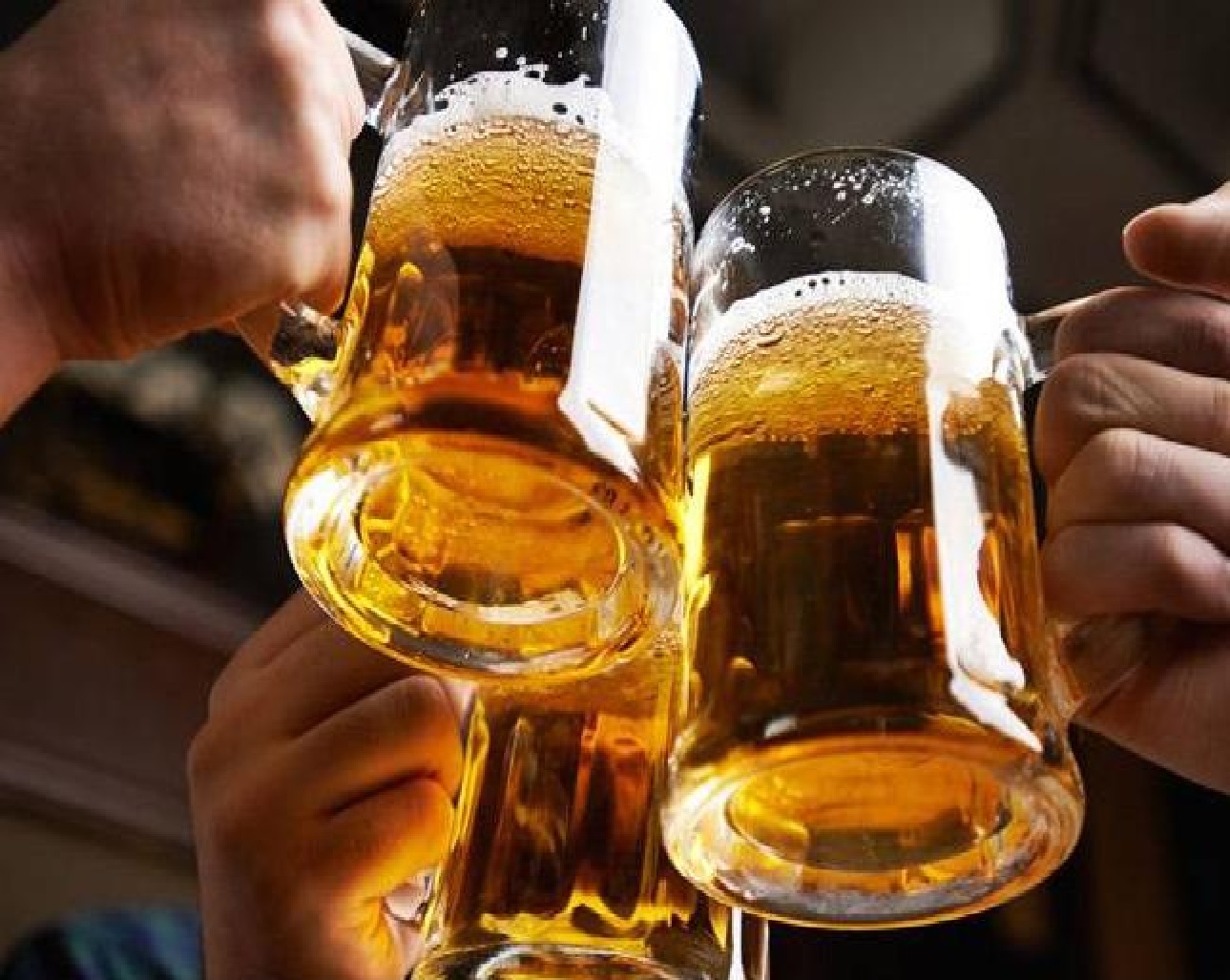 Haryana New Excise Policy: ऑफिस में अब काम के साथ छलकेंगे जाम, सिर्फ गुरुग्राम से 50 करोड़ का राजस्व मिलने की संभावना
