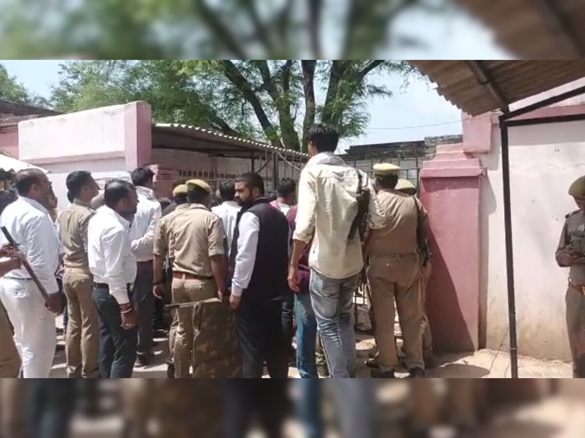 जौनपुर में न्यायालय परिसर में चली गोली, पेशी में आए बदमाशों पर फायरिंग