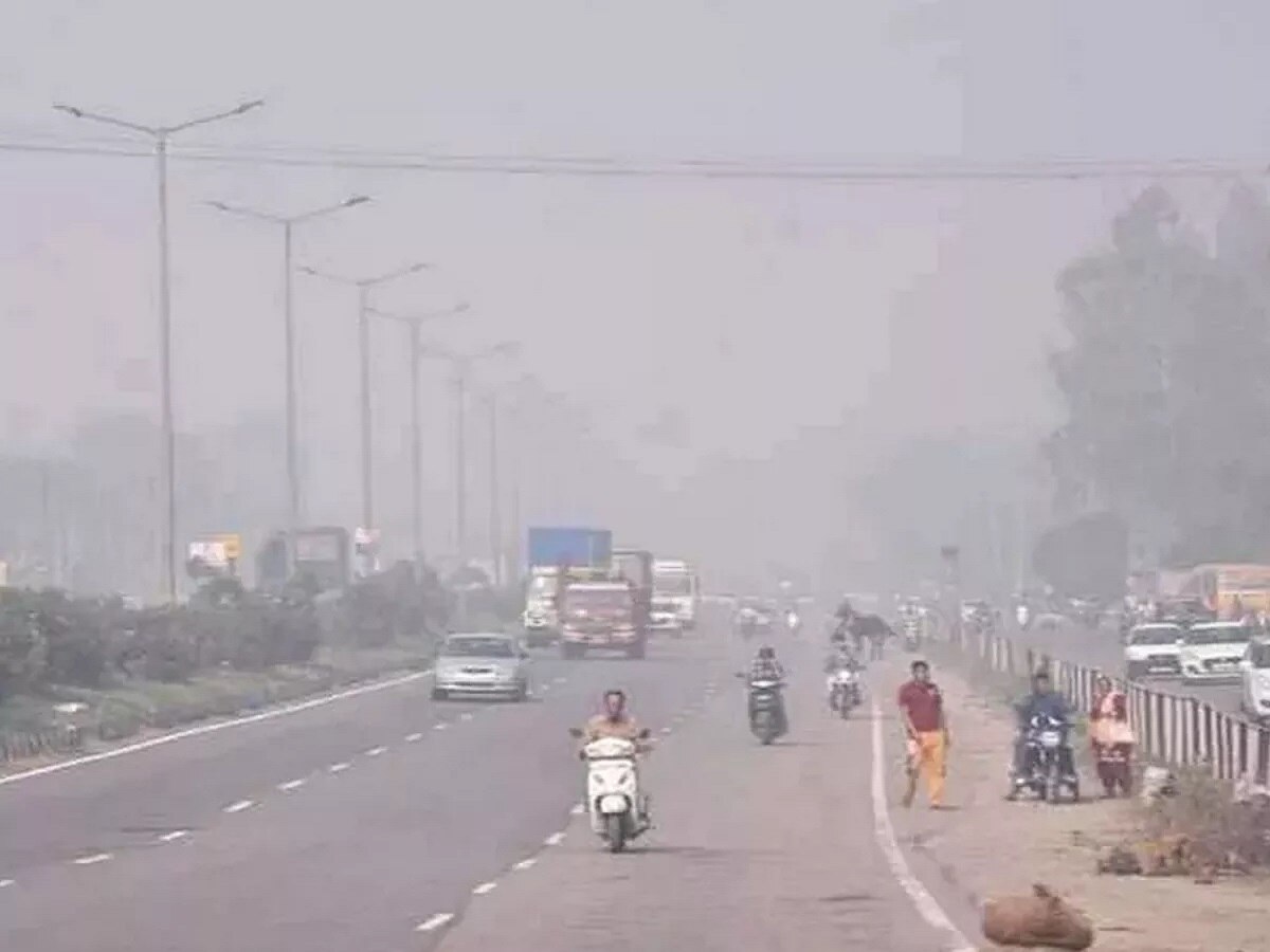 Weather Update: दिल्ली-एनसीआर में 10 गुना बढ़ा प्रदूषण, मौसम विभाग ने जारी किया अलर्ट