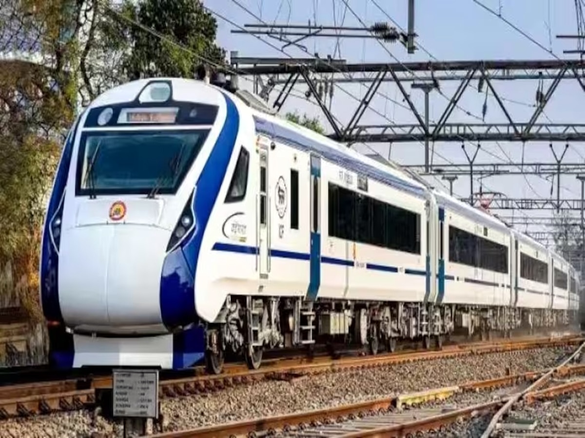 Indian Railways: भारतीय रेलवे ने दे दी बड़ी खुशखबरी, इस रूट पर जल्द दौड़ेगी वंदे भारत एक्सप्रेस, जानें पूरी डिटेल
