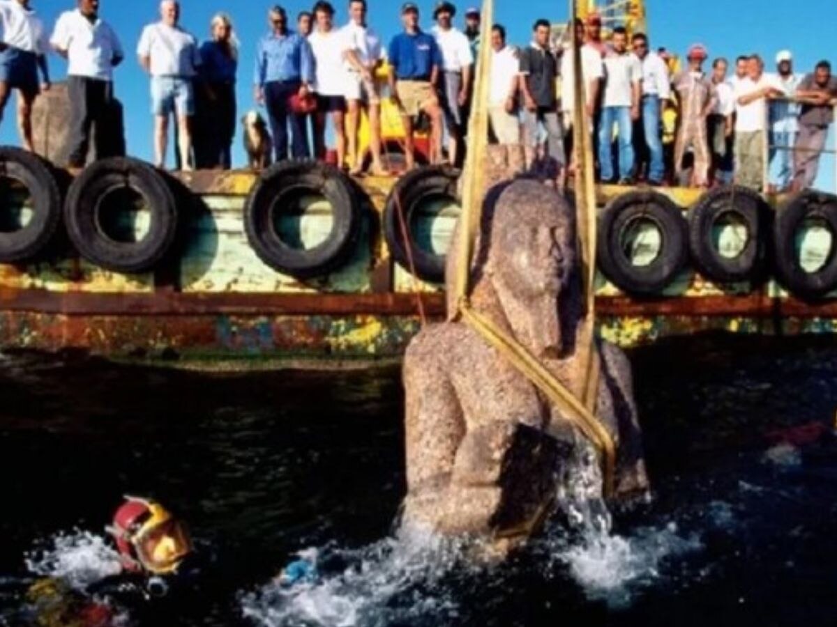 जब अचानक 1200 साल पुरना शहर समुद्र के ऊपर आ गया.. खजानों का अंबार लग गया, दुनिया हैरान