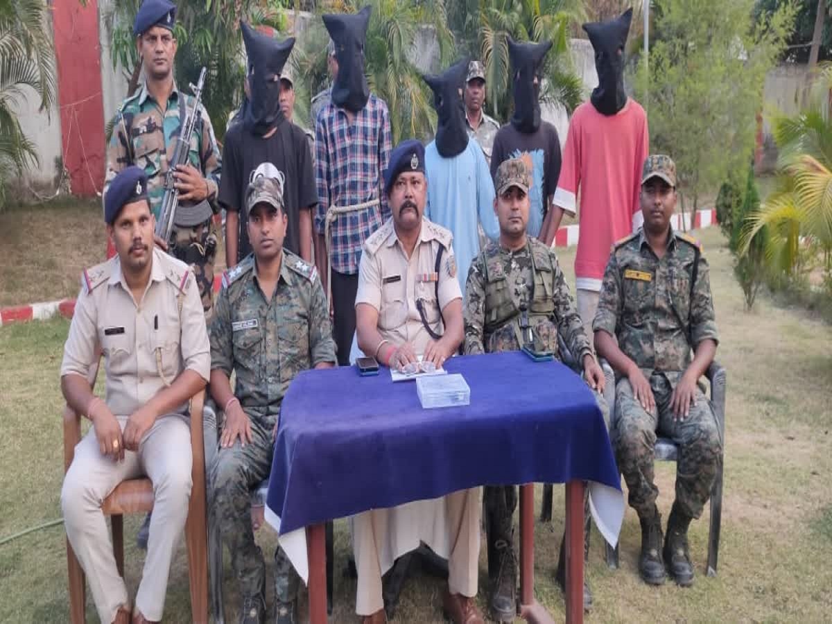 गुमला में नाबालिग के साथ सामूहिक दुष्कर्म, 5 आरोंपियों को पुलिस ने किया गिरफ्तार