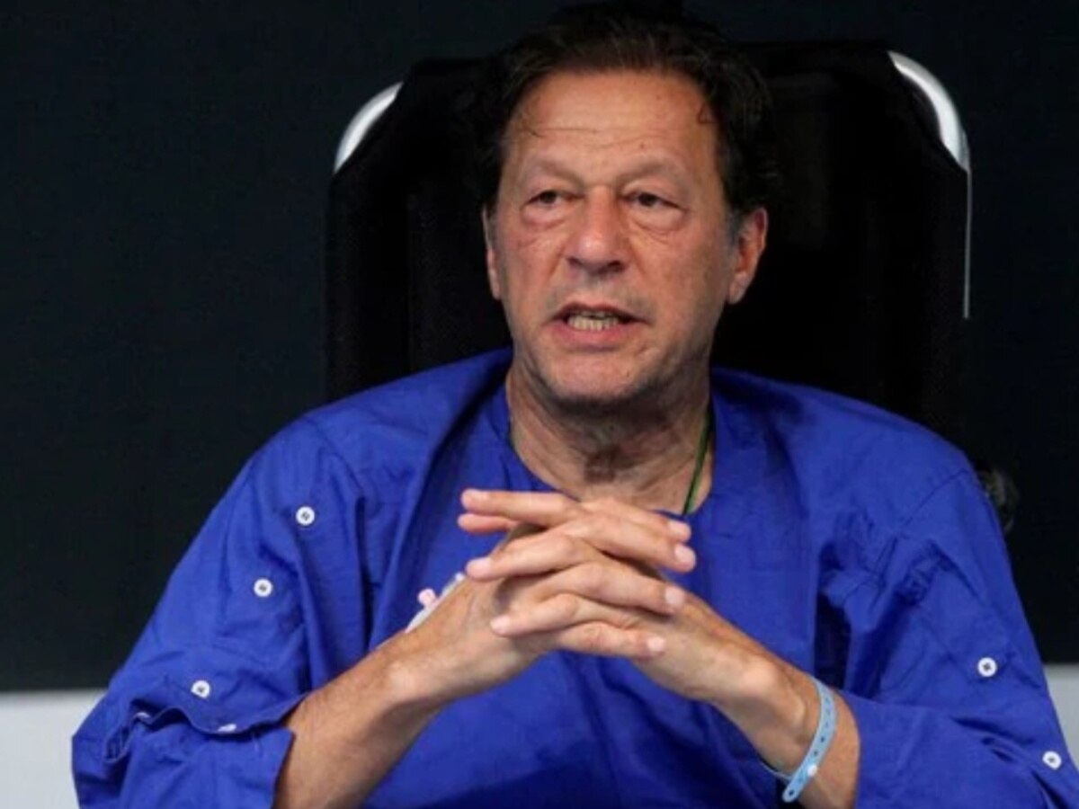 इमरान खान को पाकिस्तान में लगा बड़ा झटका, कई नेता छोड़ रहे हैं पार्टी का साथ