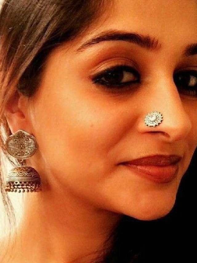NoseRing Actress - Esha rebba with Nosering..She is so hot frnds #nosering  #girl #sexy #india #telugu #malayalam #noseringgirl #hot #esharebba #aa # hindi #koka | Facebook