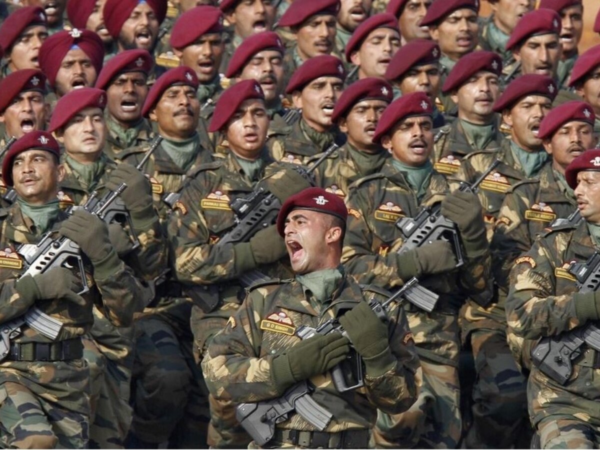 GK Quiz in Hindi: बताएं आखिर भारतीय सशस्त्र बल का सुप्रीम कमांडर कौन होता है?