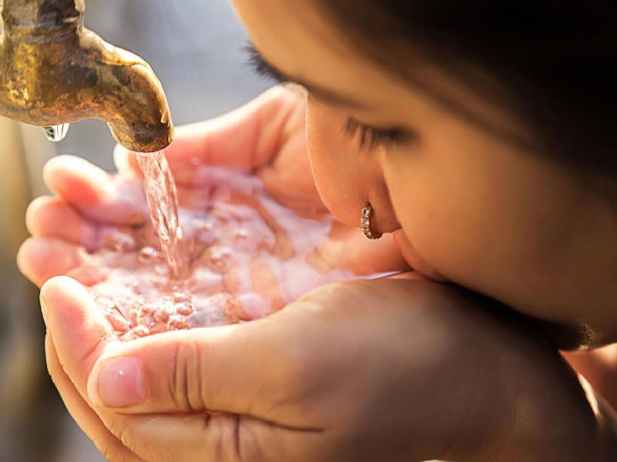 Poisonous Water: यहां नल से पानी की जगह निकल रहा 'जहर', रिपोर्ट के बाद मचा हड़कंप