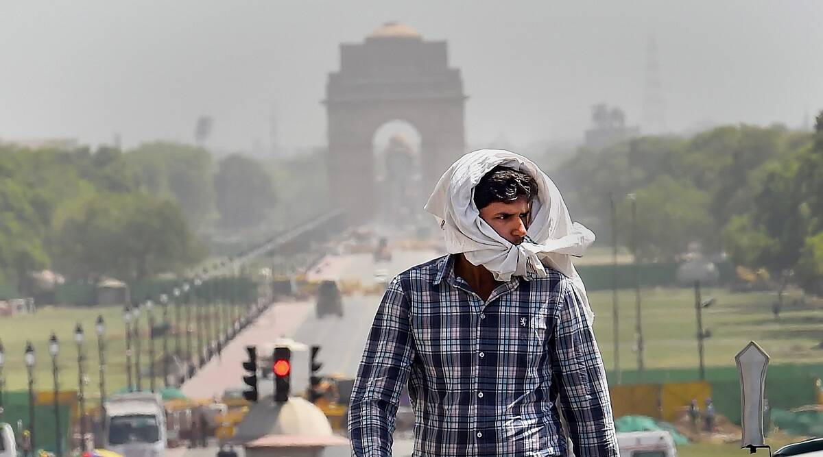 Weather Update: दिल्ली में गर्मी से हाल बेहाल, बिजली की बढ़ी मांग के चलते पॉवर ग्रिड पर बढ़ा दबाव