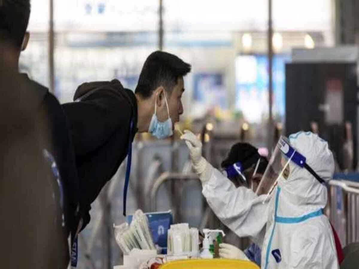 Covid New Wave: कोरोना की नई लहर जून में दे सकती है दस्तक, चीनी एक्सपर्ट का दावा- 6 करोड़ से ज्यादा लोग हो सकते हैं संक्रमित
