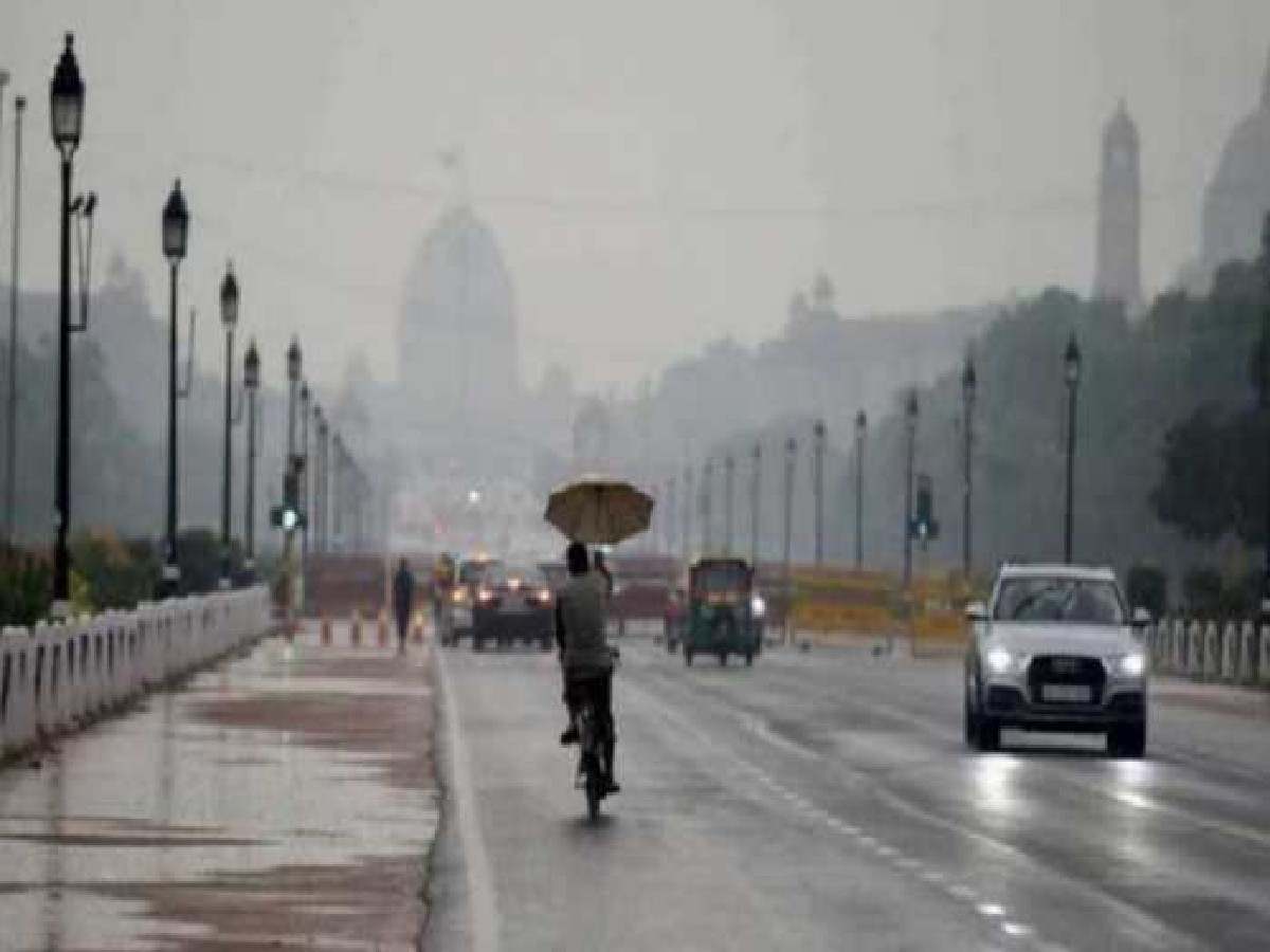 Delhi Weather Update: आंधी के साथ तेज बारिश की संभावना, IMD ने जारी किया अलर्ट