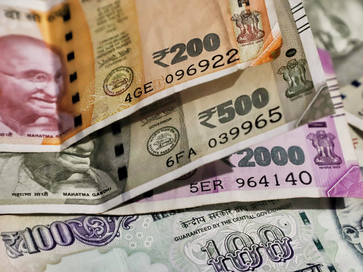 600 Rupy ଆକାଉଣ୍ଟକୁ ଆସିଲା ୧୦୦ କୋଟି | a daily wages woker received 1 crore rupees ...