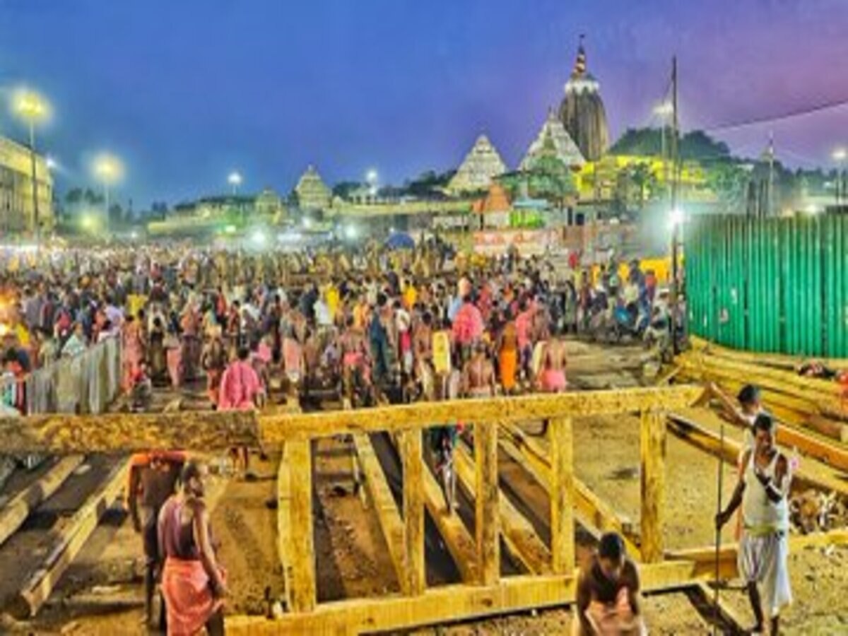 Rath Yatra 2023: ଚଳଚଞ୍ଚଳ ରଥ ଖଳା, ଜୋରସୋରରେ ଚାଲିଛି ରଥ ନିର୍ମାଣ କାର୍ଯ୍ୟ