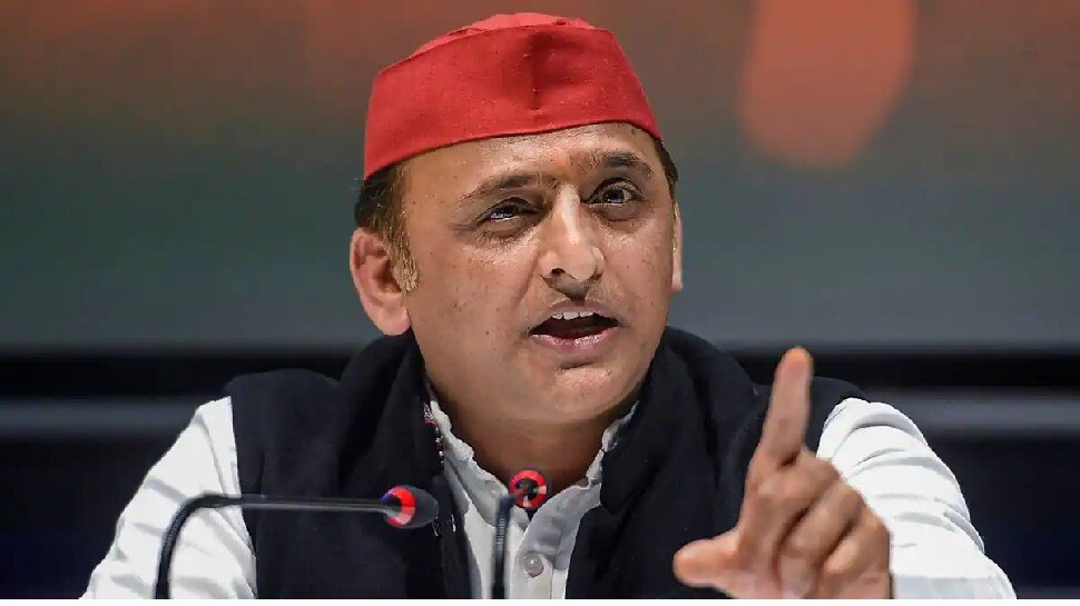 Akhilesh Yadav Attacked On BJP Government And Said Some People Giving ...