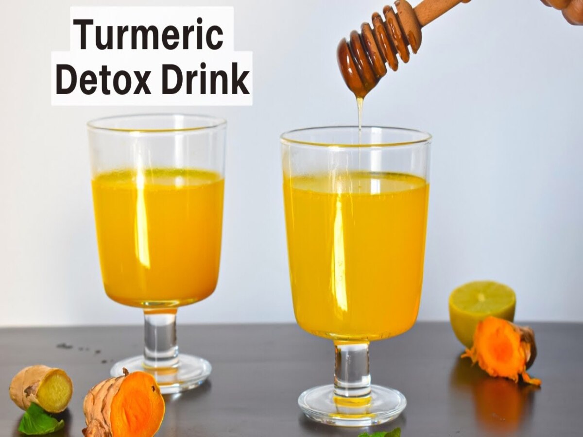 Detox Drink: पाचन और लिवर हेल्दी बनाएं रखती है Turmeric Water, ऐसे तैयार करें डिटॉक्स ड्रिंक