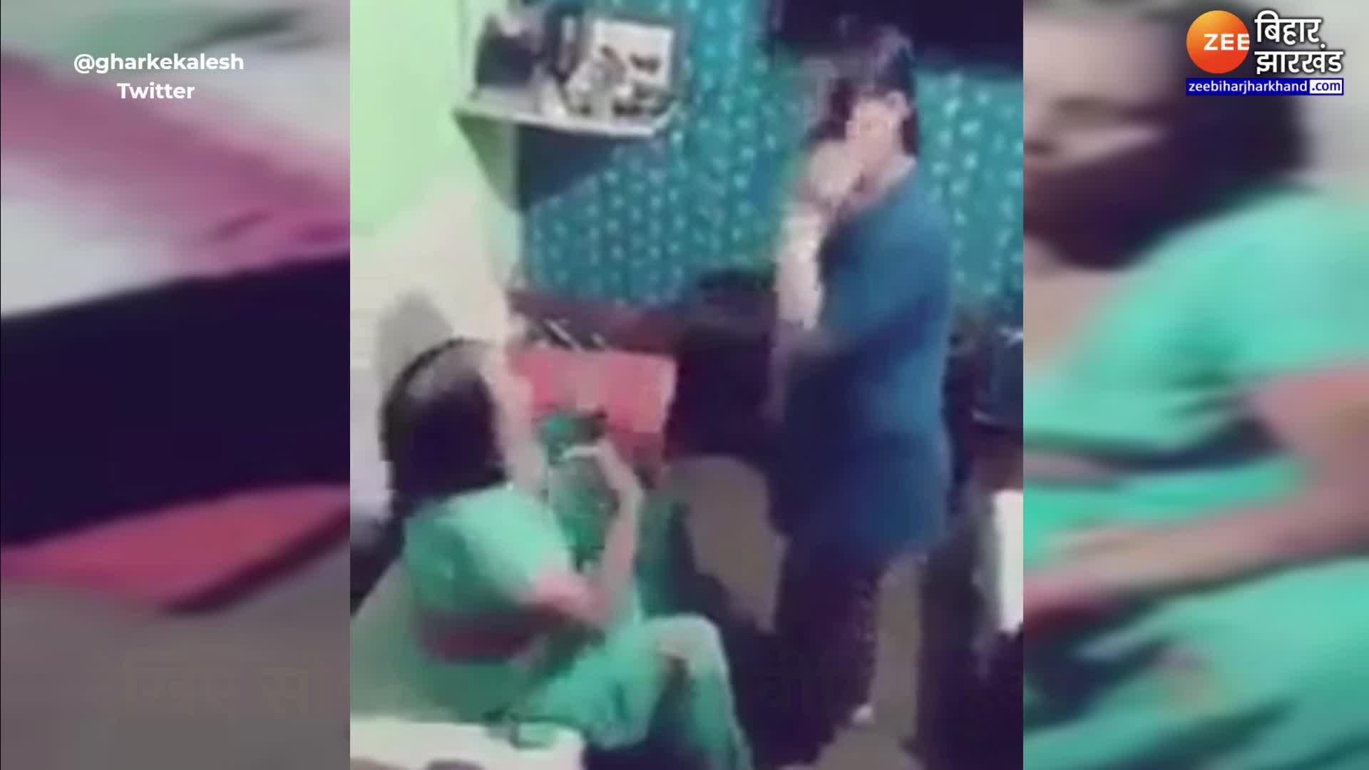 Viral Video Fierce Fight Between Mother In Law And Daughter In Law