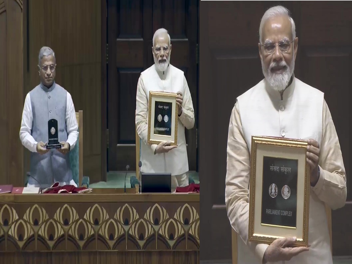 New Parliament Inauguration Live: नई संसद में प्रधानमंत्री नरेंद्र मोदी ने जारी किया 75 रुपये का सिक्का New Parliament Inauguration Live: नई संसद में प्रधानमंत्री नरेंद्र मोदी ने जारी किया 75 रुपये का सिक्का