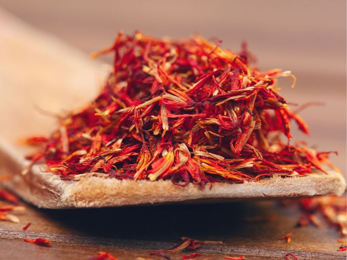 Kesar water health benefits know immunity booster kesar ke fayde