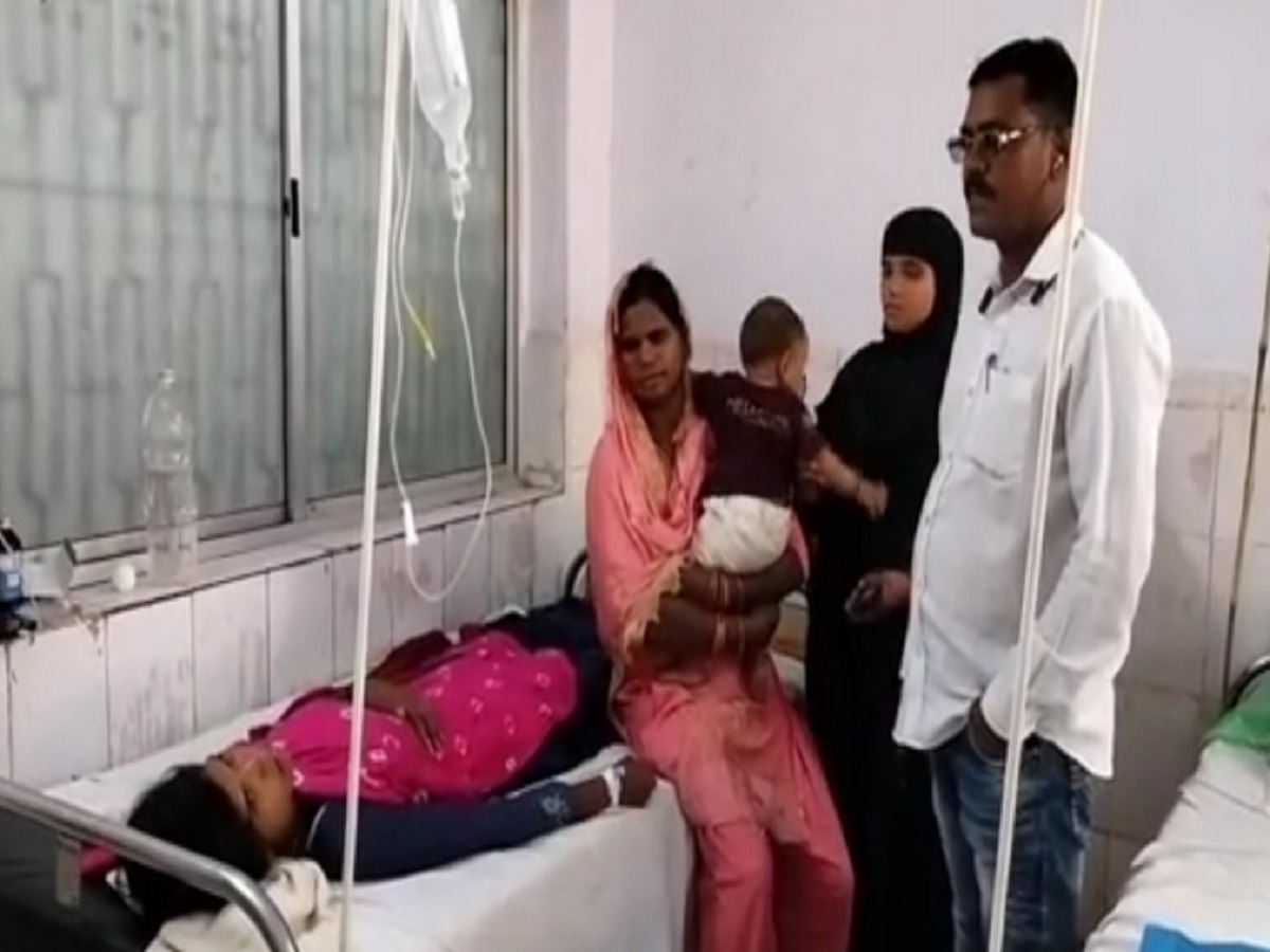 लोहरदगा में तलाक नहीं देने पर पत्नी को खिलाया जहर, पीड़िता सदर अस्पताल में भर्ती