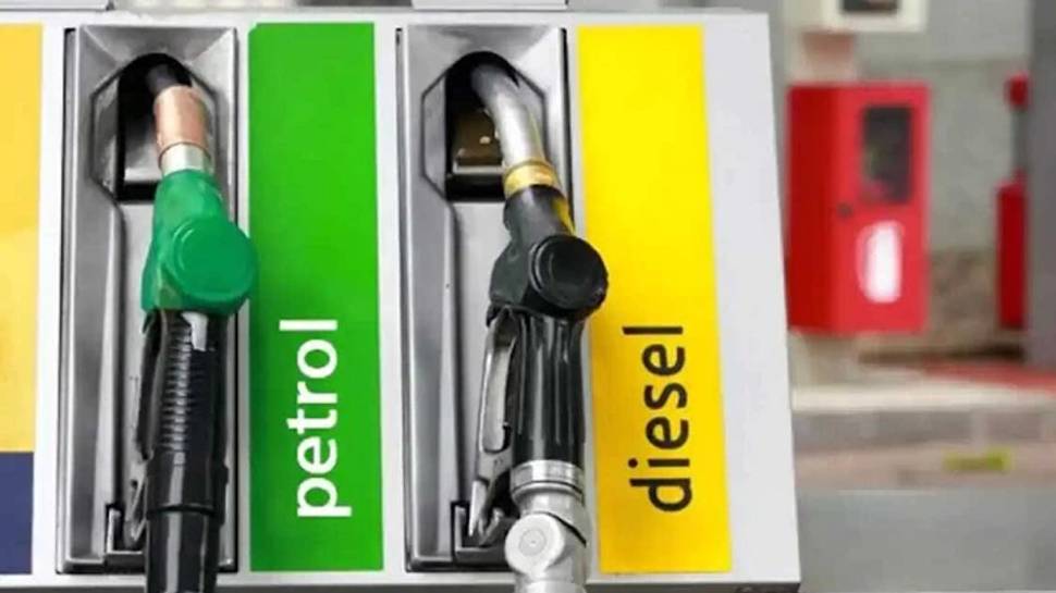 Petrol-Diesel Rate: यूपी में पेट्रोल-डीजल के दाम बढ़े या घटे, घर बैठे फटाफट करें चेक Petrol-Diesel Rate: यूपी में पेट्रोल-डीजल के दाम बढ़े या घटे, घर बैठे फटाफट करें चेक