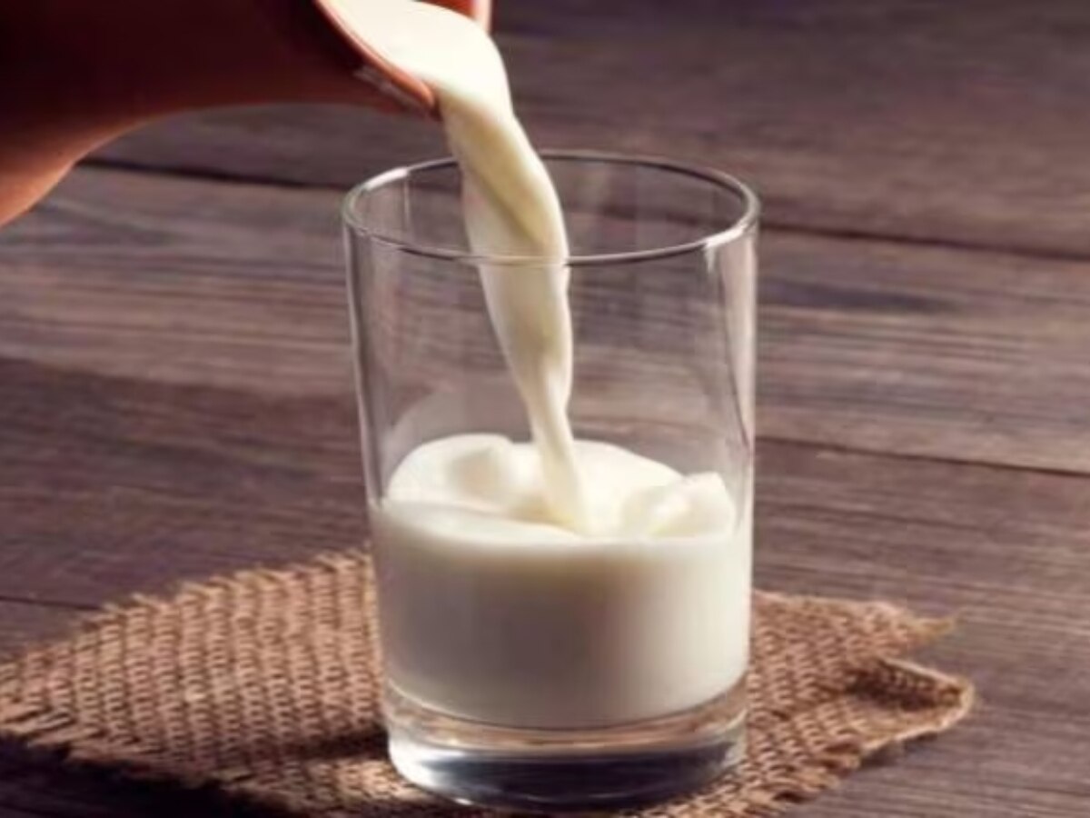 World Milk Day: वर्ल्ड मिल्क डे आज, जानें हर दिन दूध पीने के अनगिनत फाएदे