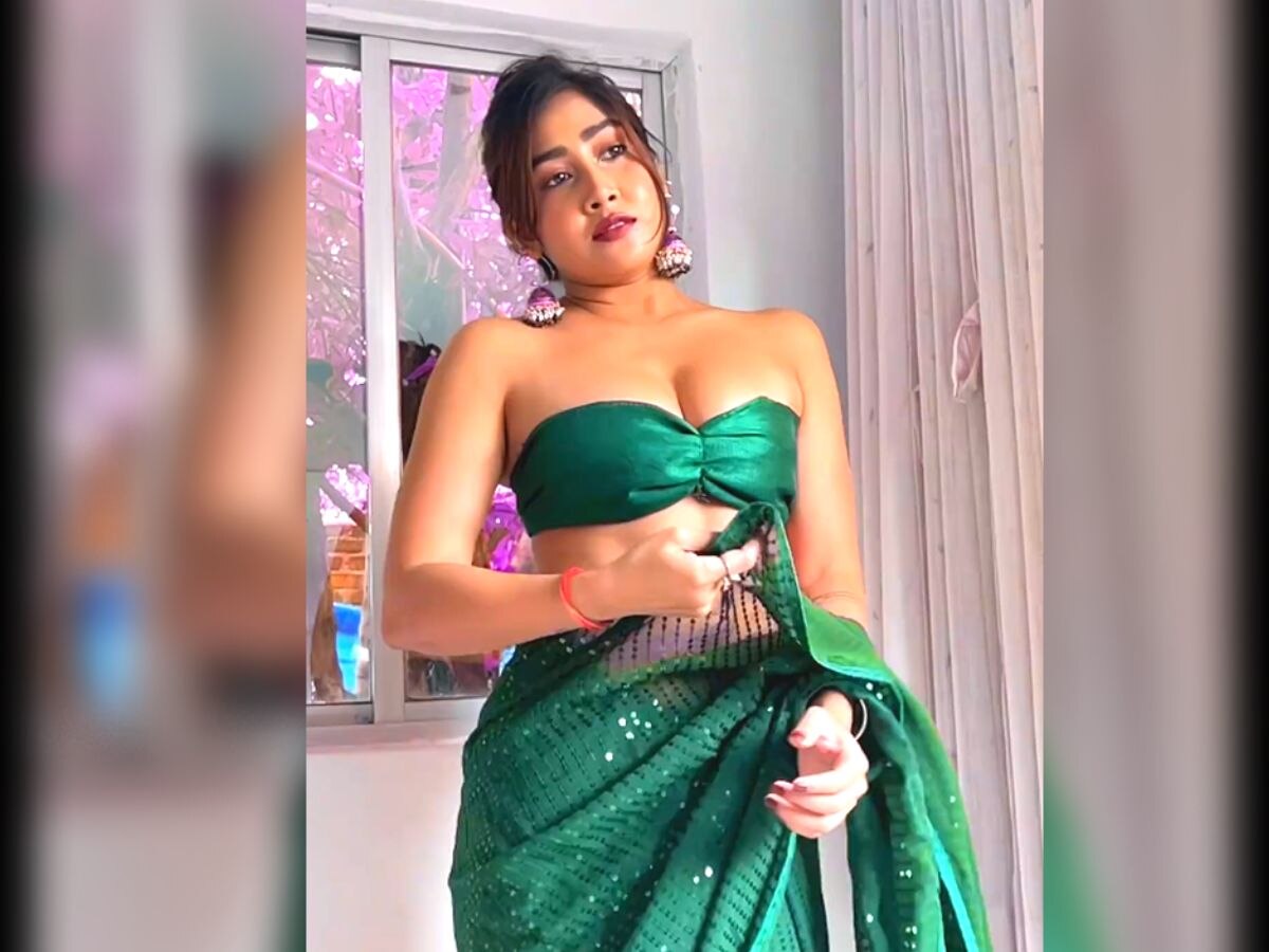 Sofia Ansari Video Viral: सोफिया अंसारी ने किया गुलाबी शरारा ट्रेंड में मास्टर डांसर