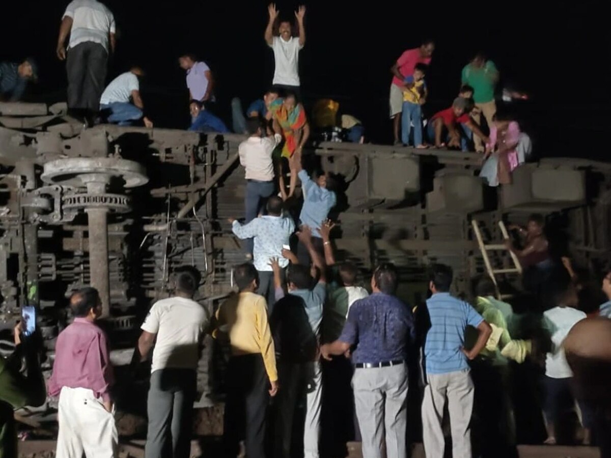 बड़ा हादसा! ओडिशा में ट्रेन टकराई, 50 लोगों की मौत, 179 जख्मी