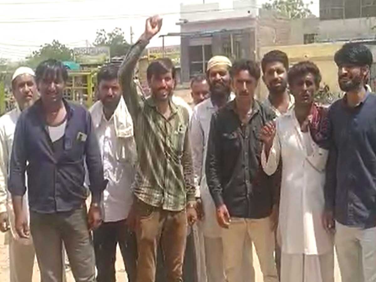 जोधपुर में जुनेजा ढाणी और पागियों की ढाणी के ग्रामीणों ने जिला परिवहन विभाग के खिलाफ की नारेबाजी