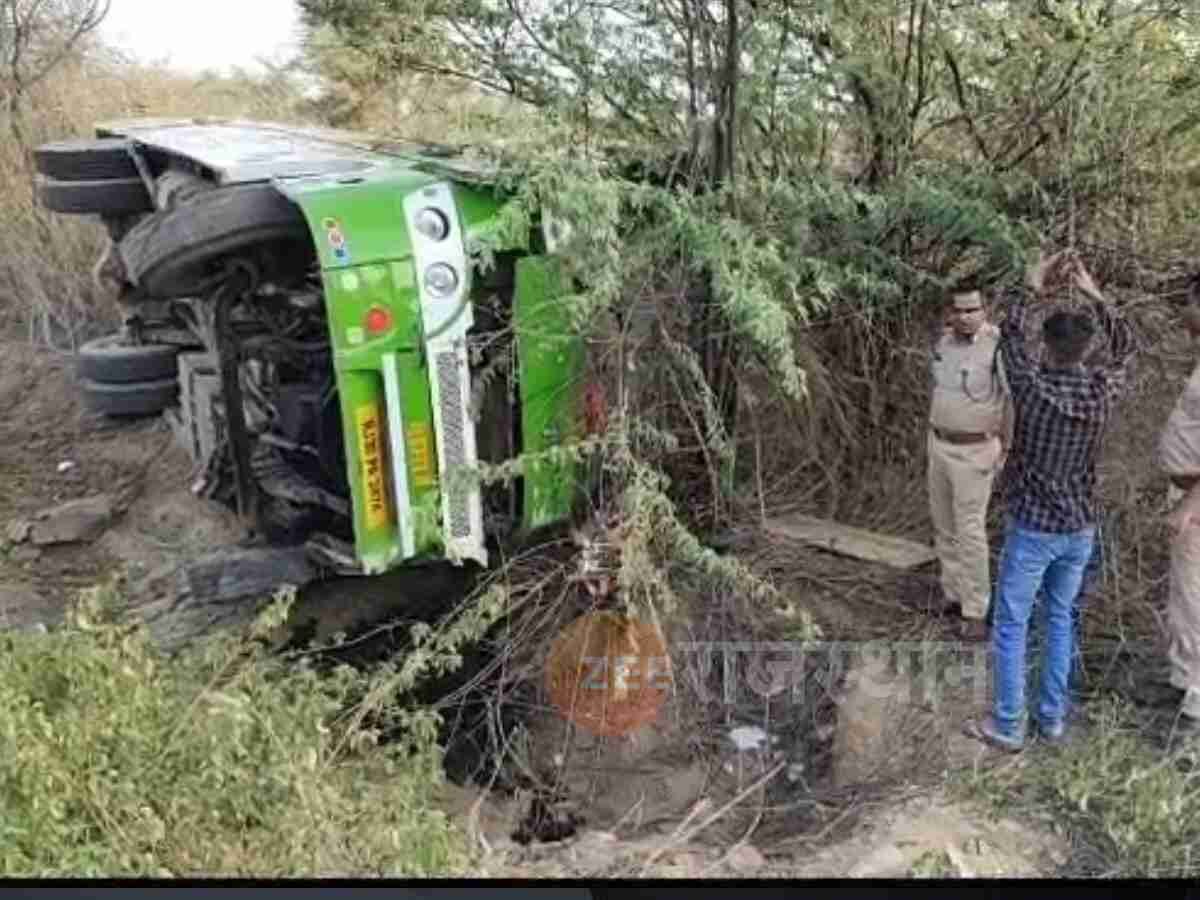 बड़ी खबर : राजसमंद में अनियंत्रित होकर पलटी बस, सवार बताए जा रहे कुल 30 से 40 लोग