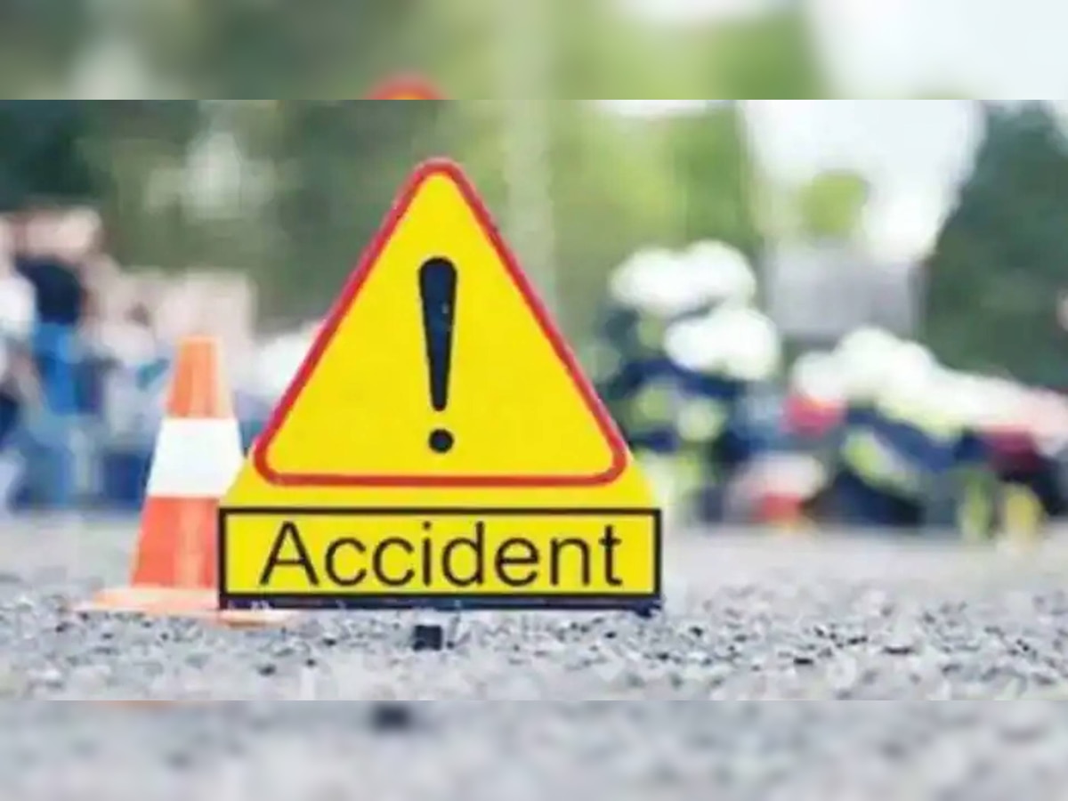 Chandauli Road Accident 
