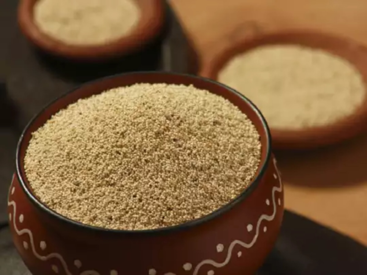 Poppy Seeds Benefits: गर्मी में खसखस खाने से मिलेंगे कई फायदें, वजन होगा कम और स्किन करेगी ग्लो 