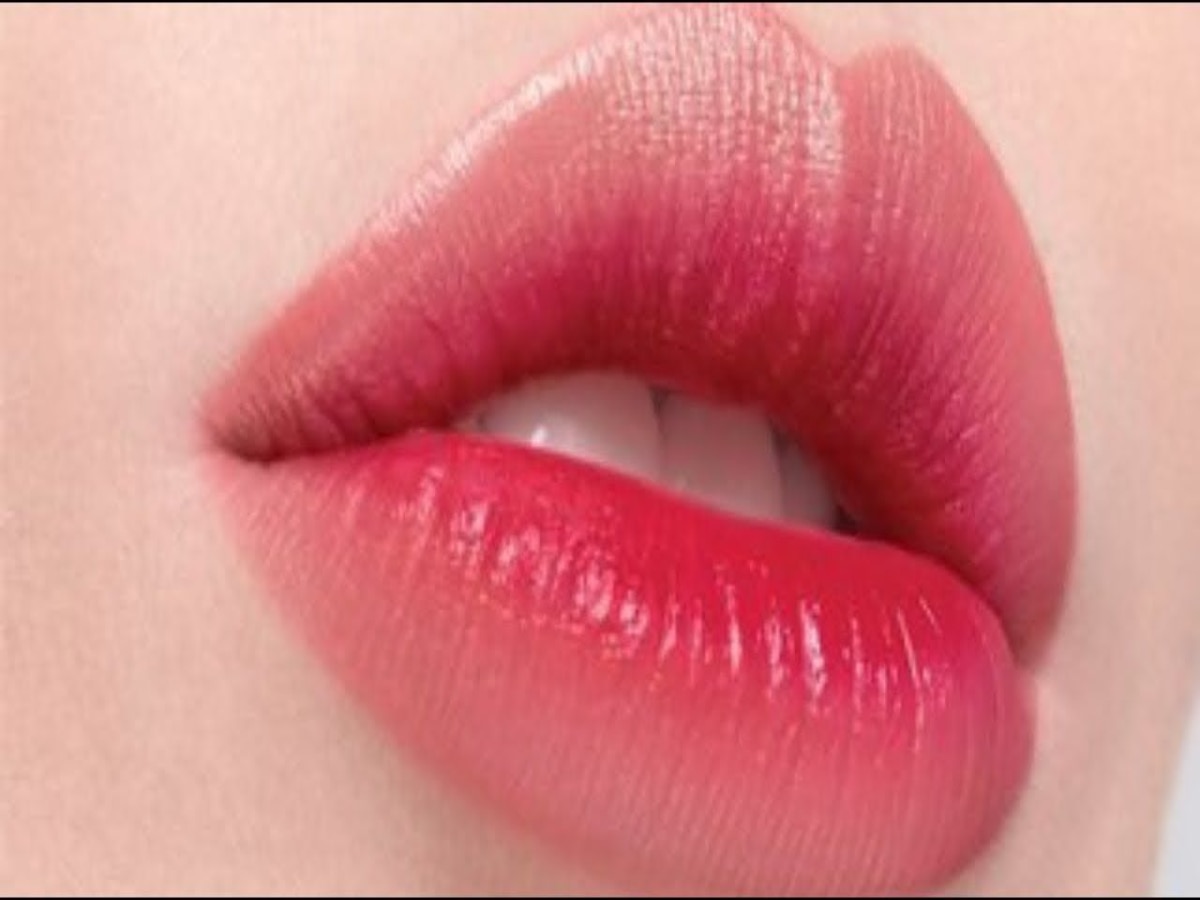 Beauty Tips: अगर आपके होठ भी हैं काले तो ये अचूक नुस्खे आजमाकर पाएं Pink Lips