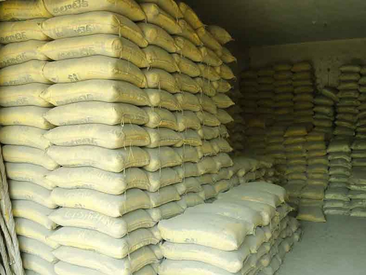 Cement Price Cut: घर बनाने वालों के ल‍िए राहत, 30 रुपये सस्‍ता हुआ सीमेंट; अब इतने में म‍िलेगा एक बैग