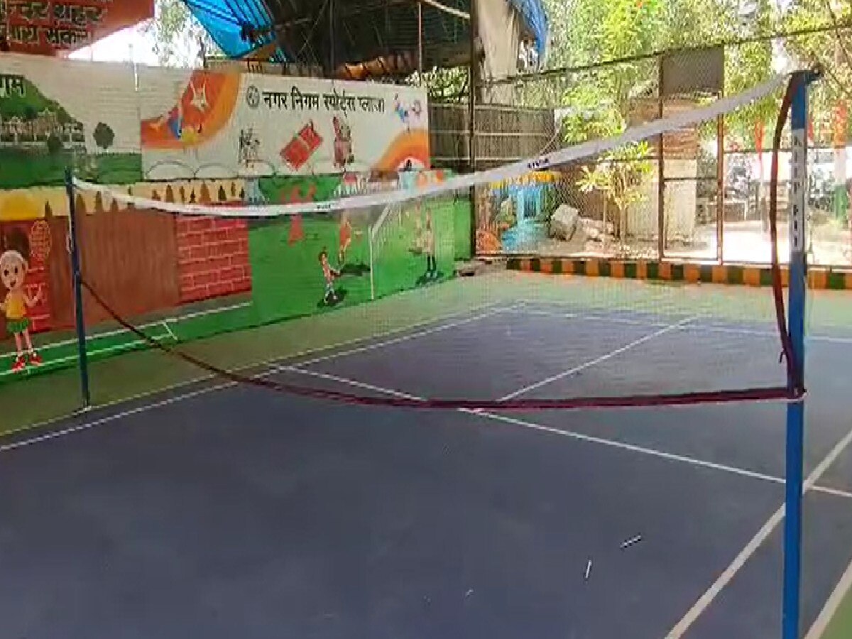 Ghaziabad Sports complex under flyover Cricket will be able to play