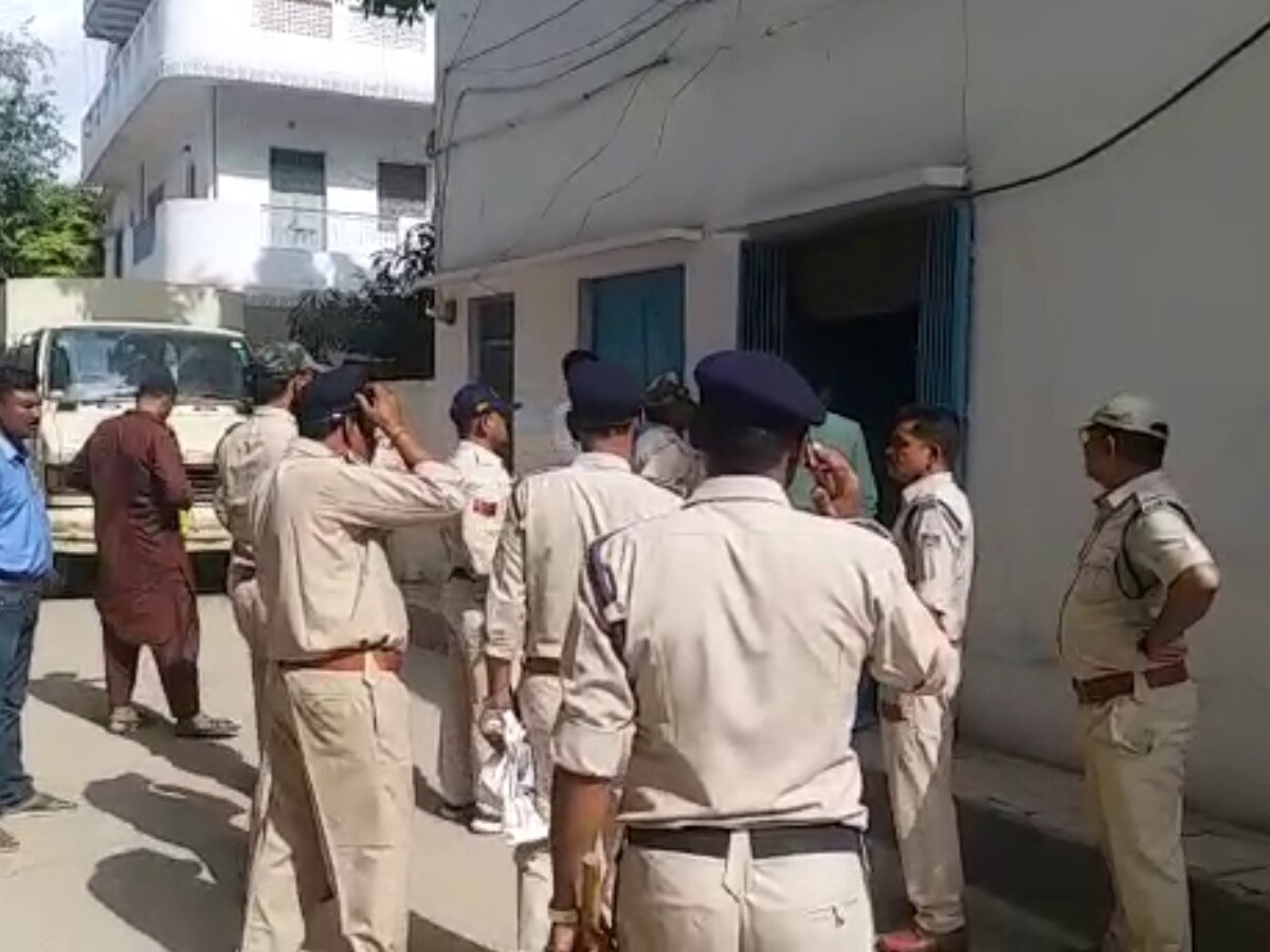 MP News: स्कूल के बाद गंगा जमुना ग्रुप पर पड़ा छापा, सऊदी कनेक्शन और टेरर फंडिंग का भी आरोप