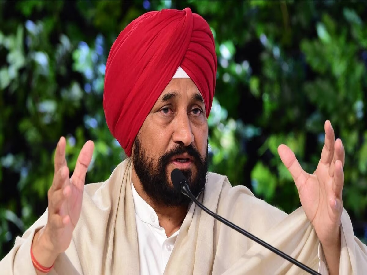 पंजाब के पूर्व CM चरणजीत सिंह चन्नी की बढ़ीं मुश्किलें; आमदनी से अधिक सम्पत्ति मामले में फिर होगी पूछताछ पंजाब के पूर्व CM चरणजीत सिंह चन्नी की बढ़ीं मुश्किलें; आमदनी से अधिक सम्पत्ति मामले में फिर होगी पूछताछ