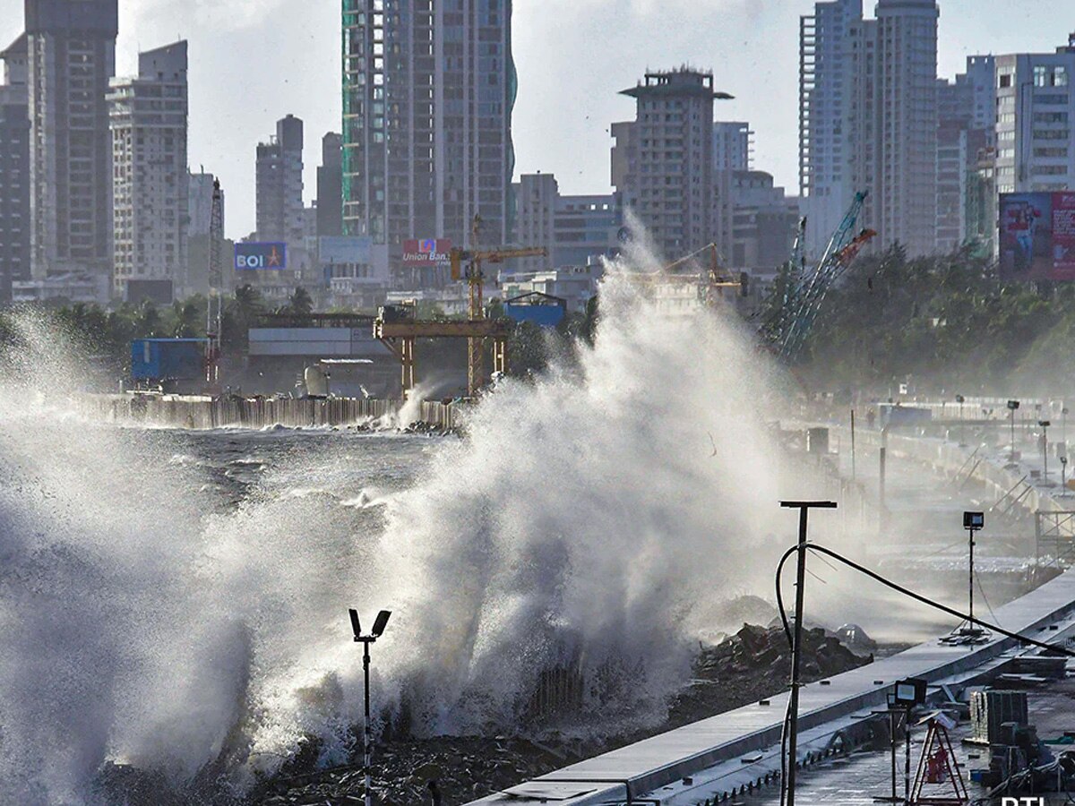 Biparjoy Cyclone : ତାଣ୍ଡବ କଲାଣି ବିପର୍ଯ୍ୟୟ, ୧୦ ପଏଣ୍ଟରେ ଜାଣନ୍ତୁ ପୂରା ଅପଡେଟ