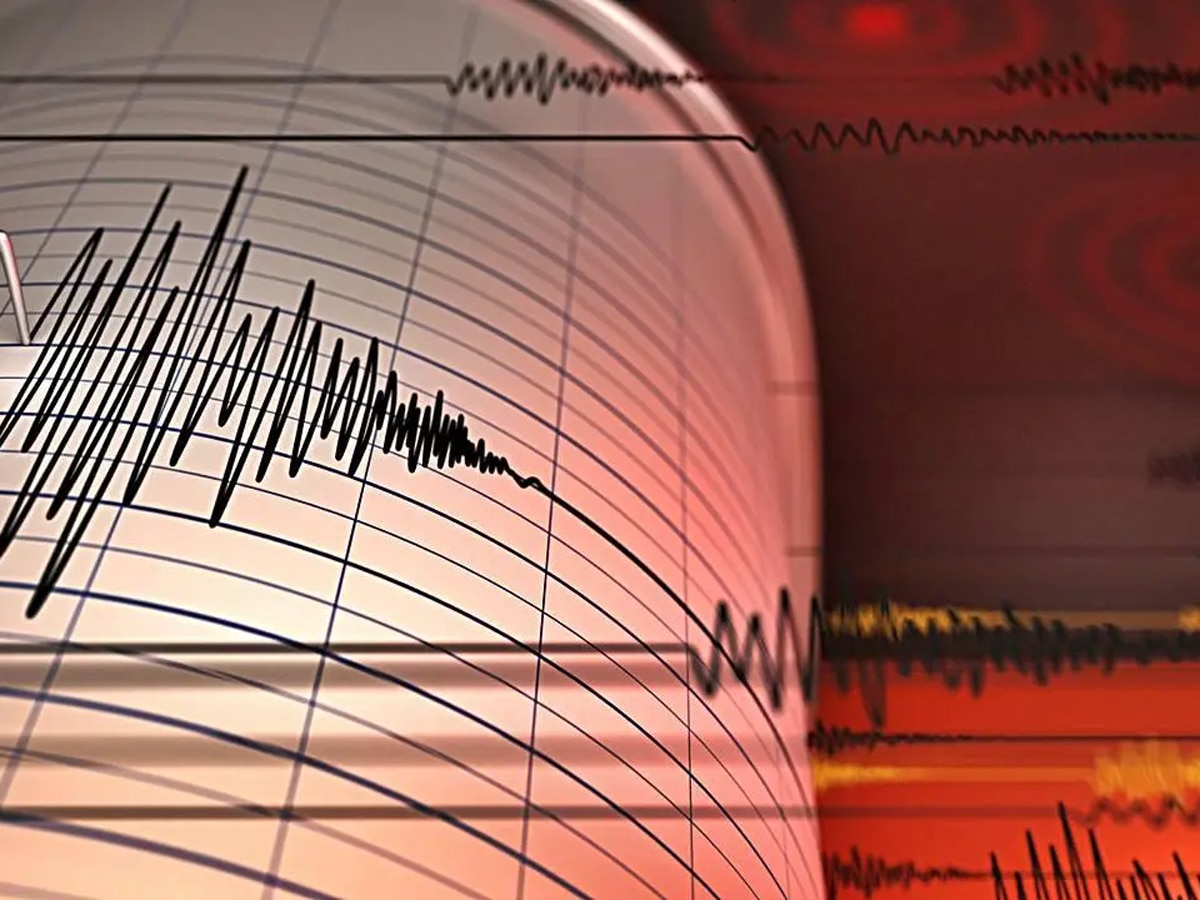 दिल्ली-एनसीआर में भूकंप के झटके, 20 सेकंड तक हिलती रही धरती