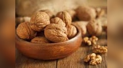 Walnut Benefits: इस तरह से अखरोट का सेवन करने पर बढ़ता वजन और Diabetes होगा कंट्रोल