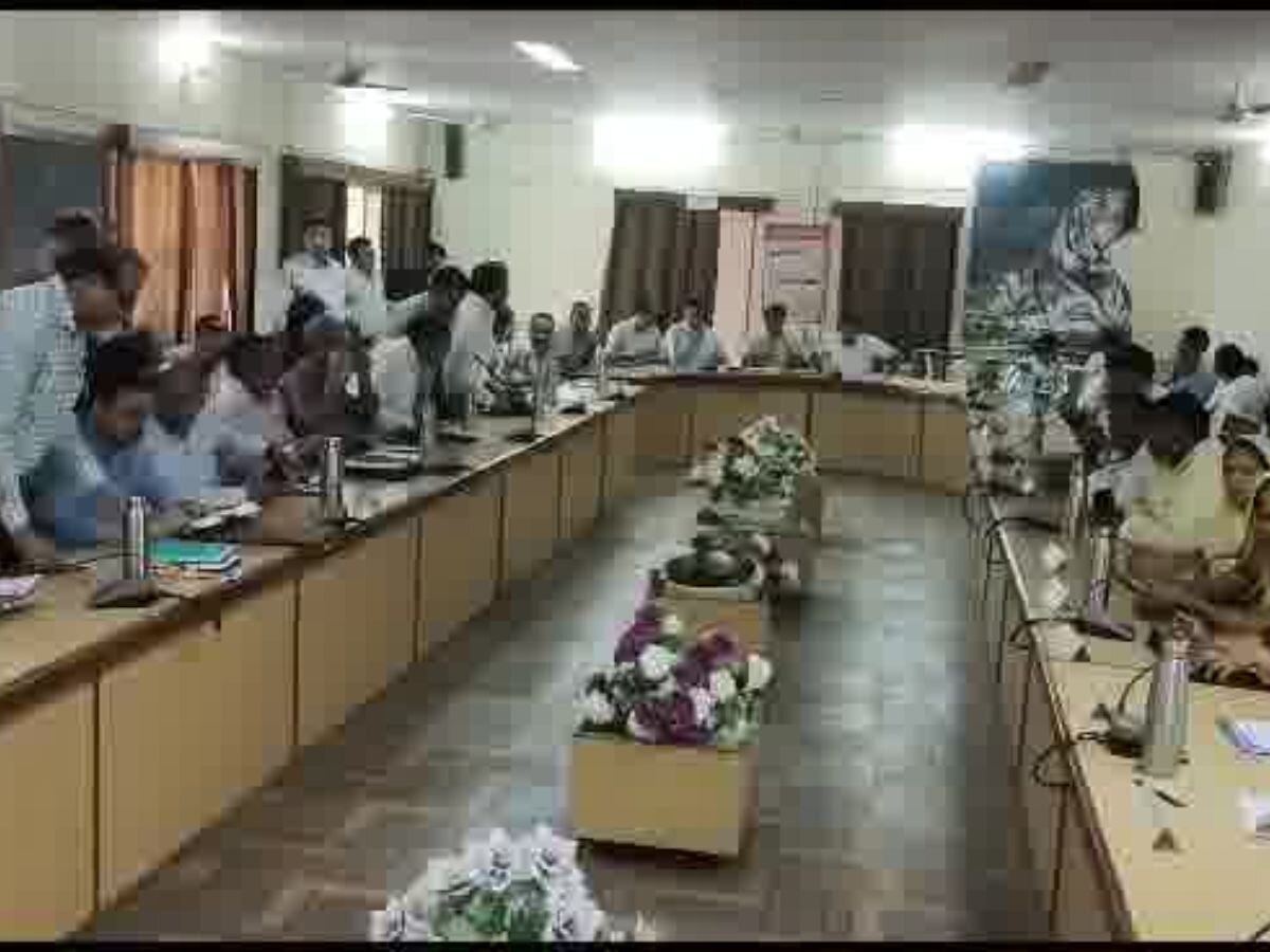 Alwar news: निर्धारित सदस्यों की कमी के अभाव में, जिला परिषद की साधारण सभा बैठक हुई स्थगित
